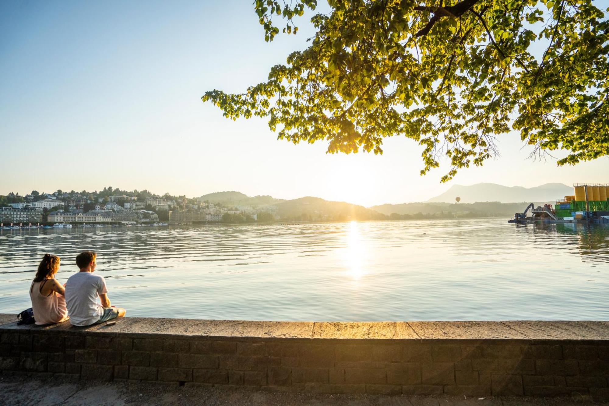 Glandon Rooms Limelight - Self-Check-In Lucerne Екстер'єр фото