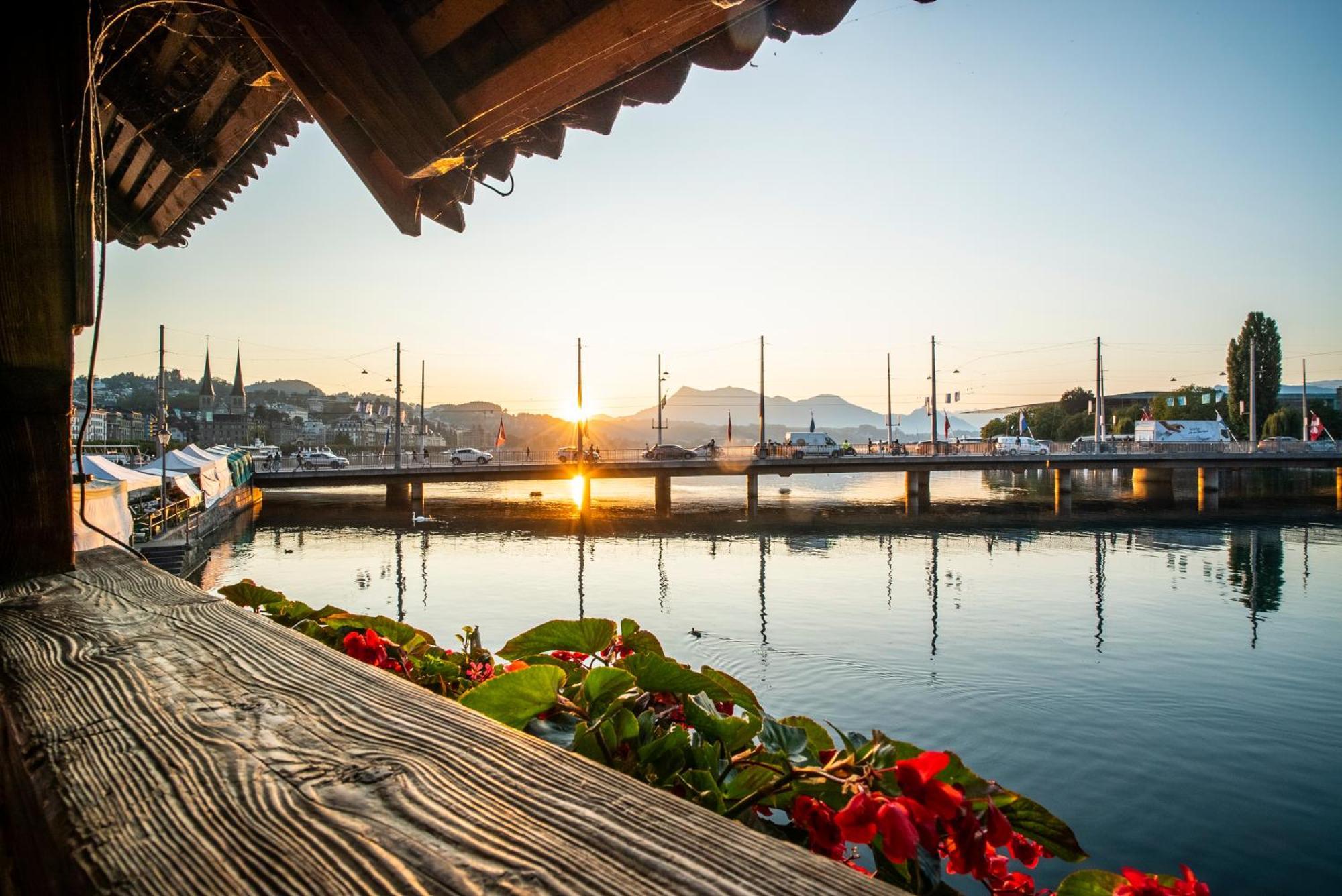 Glandon Rooms Limelight - Self-Check-In Lucerne Екстер'єр фото